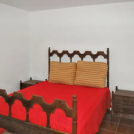 Holiday home Spacious House With Mountain View In Fernando Vila Fernando (Guarda)