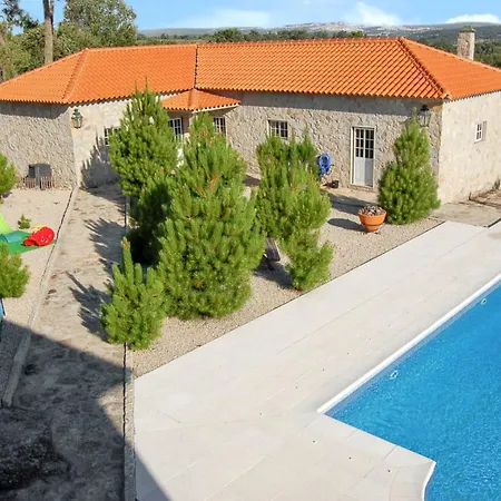 Spacious House With Mountain View In Fernando