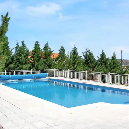 펜션 Spacious House With Mountain View In Fernando *
