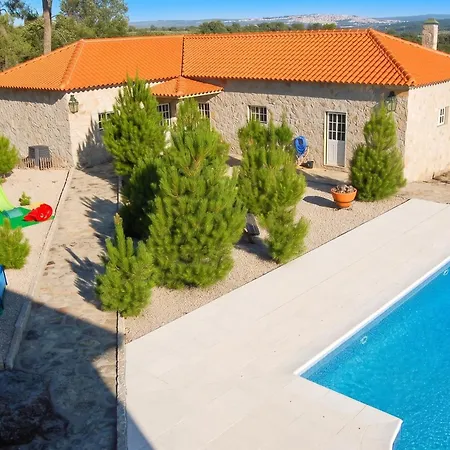 Spacious House With Mountain View In Fernando Σπίτι διακοπών