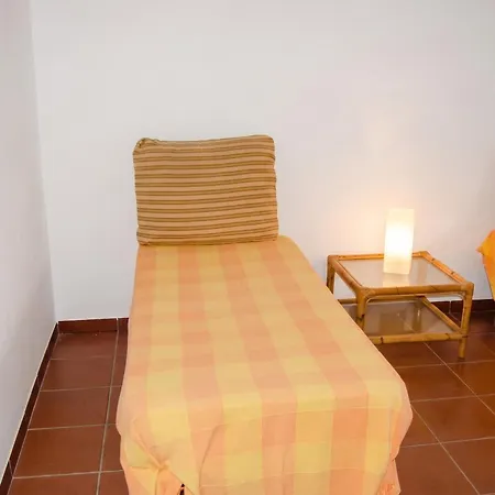 Spacious House With Mountain View In Fernando