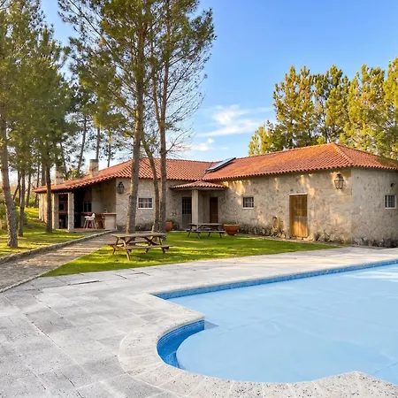 Spacious House With Mountain View In Fernando *