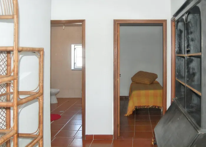 Spacious House With Mountain View In Fernando *