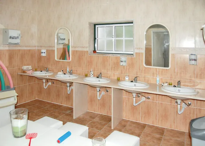 Spacious House With Mountain View In Fernando Casa vacanze Vila Fernando (Guarda)