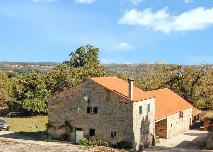 Spacious House With Mountain View In Fernando *